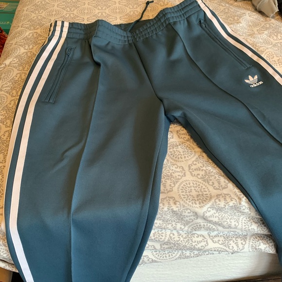 Adidas three stripes blue track pants women’s US size Medium - Picture 8 of 9